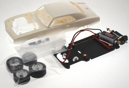 BRM Fahrzeuge BRM077 Camaro White Kit in Rennausf�hrung mit Metall-Chassis