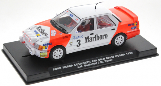 Fly Fahrzeuge FYA2107 Ford Sierra No. 3, Kunststo?-Chassis mit Allrad-Antrieb 4x4