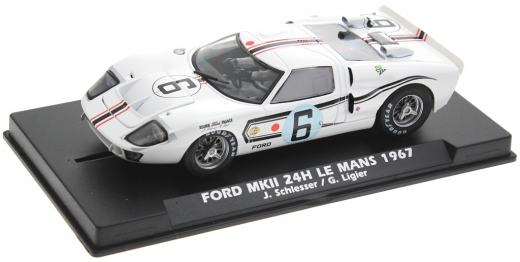 Fly Fahrzeuge FYELM8 Ford GT40 Mk.II Le Mans 1968 No. 12 Edition