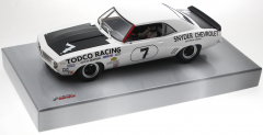 BRM Fahrzeuge BRM198 Chevrolet Camaro No. 7 in Rennversion mit Metall-Chassis