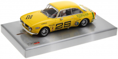 Revoslot Fahrzeuge RS0130 Alfa Giulia GTA No. 25 yellow