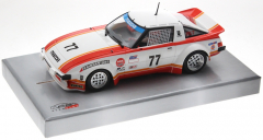 Revoslot Fahrzeuge RS0278 Mazda RX7 No. 77 in Rennversion mit Metall-Chassis